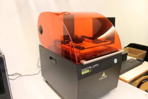 Una stampante 3D  DWSSystems: entrerà nelle scuole