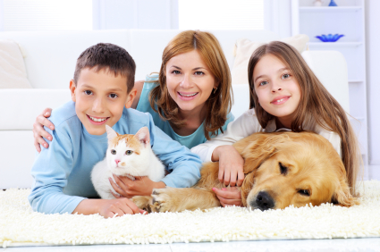 Family enjoyment of mothers with children and pets.